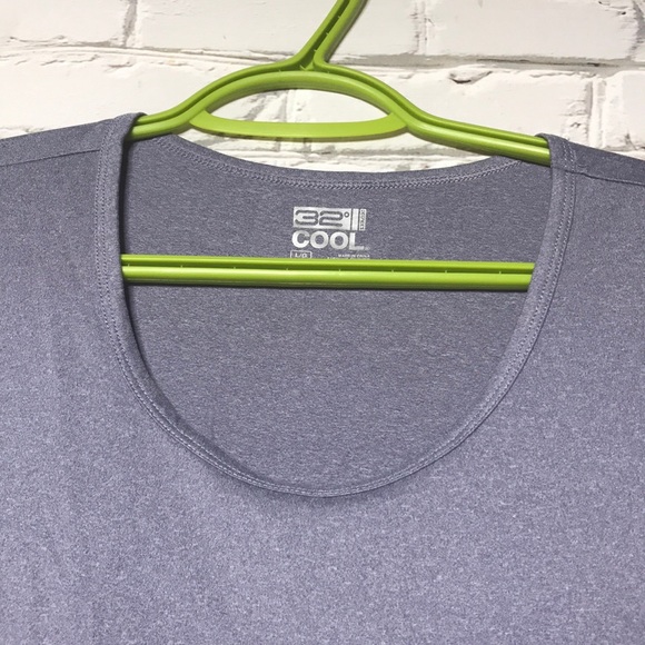 32 Degrees scoop neck lightweight workout T Shirt - Picture 2 of 5